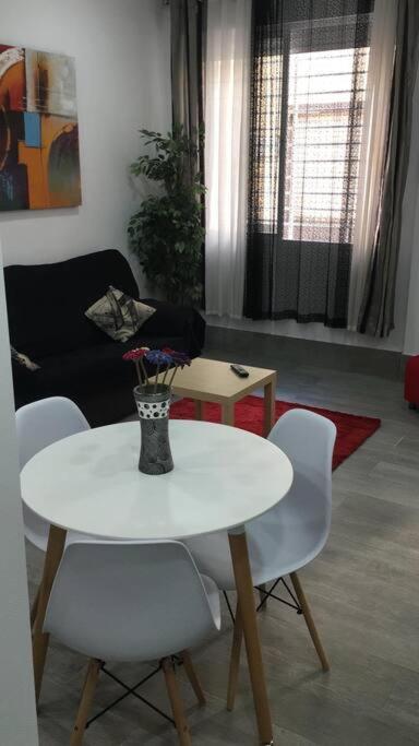 Apartamento A, A 3 Minutos De La Estacion Central De Bus Y Tren Malaga Ngoại thất bức ảnh