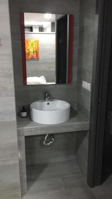 Apartamento A, A 3 Minutos De La Estacion Central De Bus Y Tren Malaga Ngoại thất bức ảnh